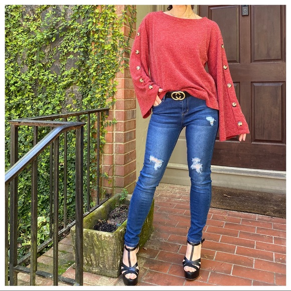 ✨LAST✨Flare sleeves stylish top with buttons trim - Picture 3 of 7